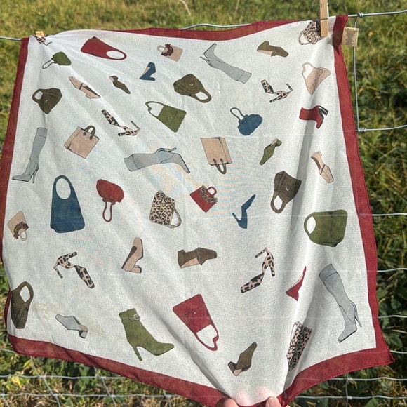 VTG Accessory Street Retro Scarf shoes And Handbags hair or neck 20x20 - Picture 2 of 6